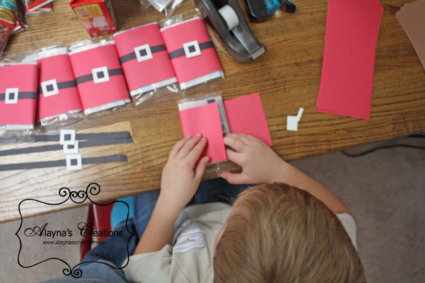Cute and Easy Classmate Christmas Gifts the kids can assemble themselves